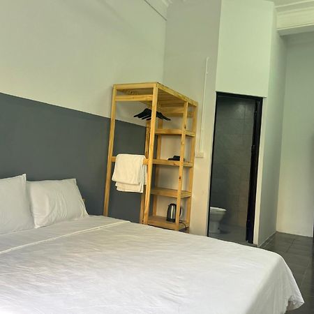 Hanoi Avana Homestay Long Bien Екстериор снимка